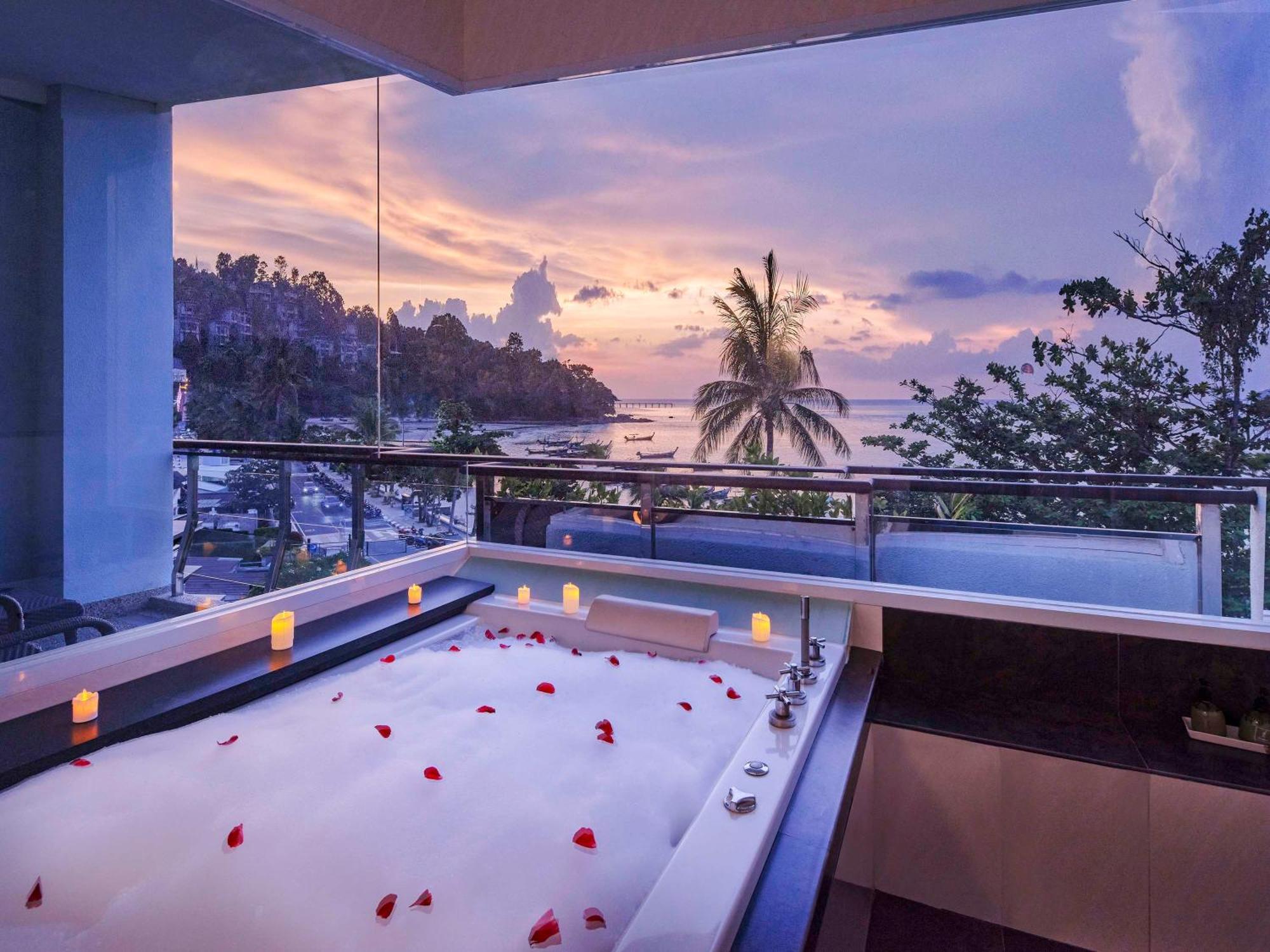 Homm Bliss Southbeach Patong Bagian luar foto