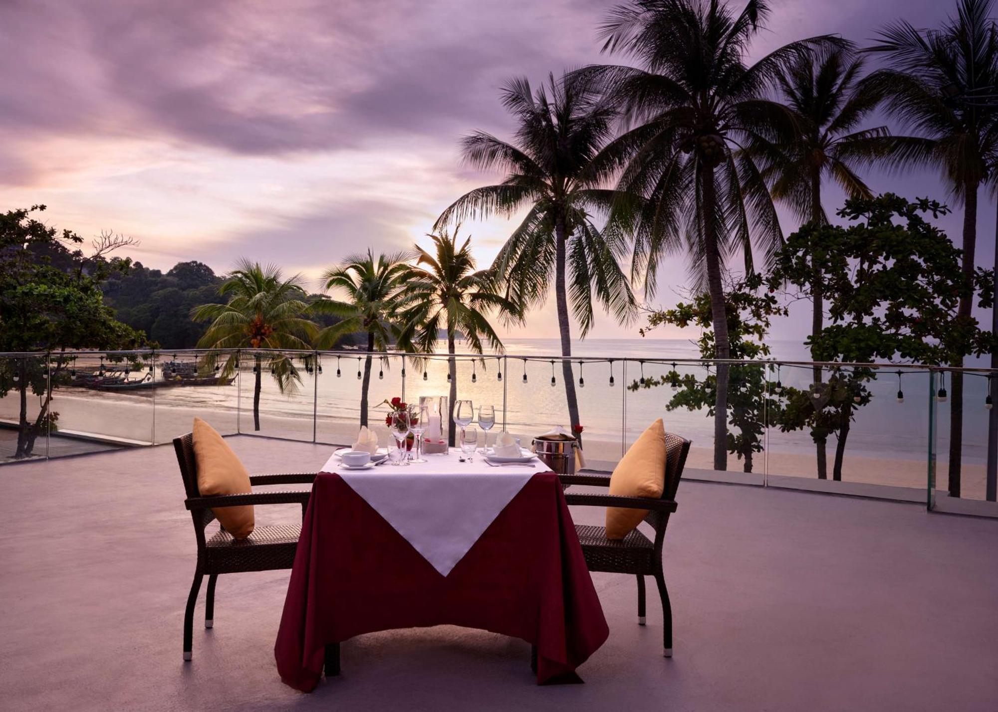 Homm Bliss Southbeach Patong Bagian luar foto