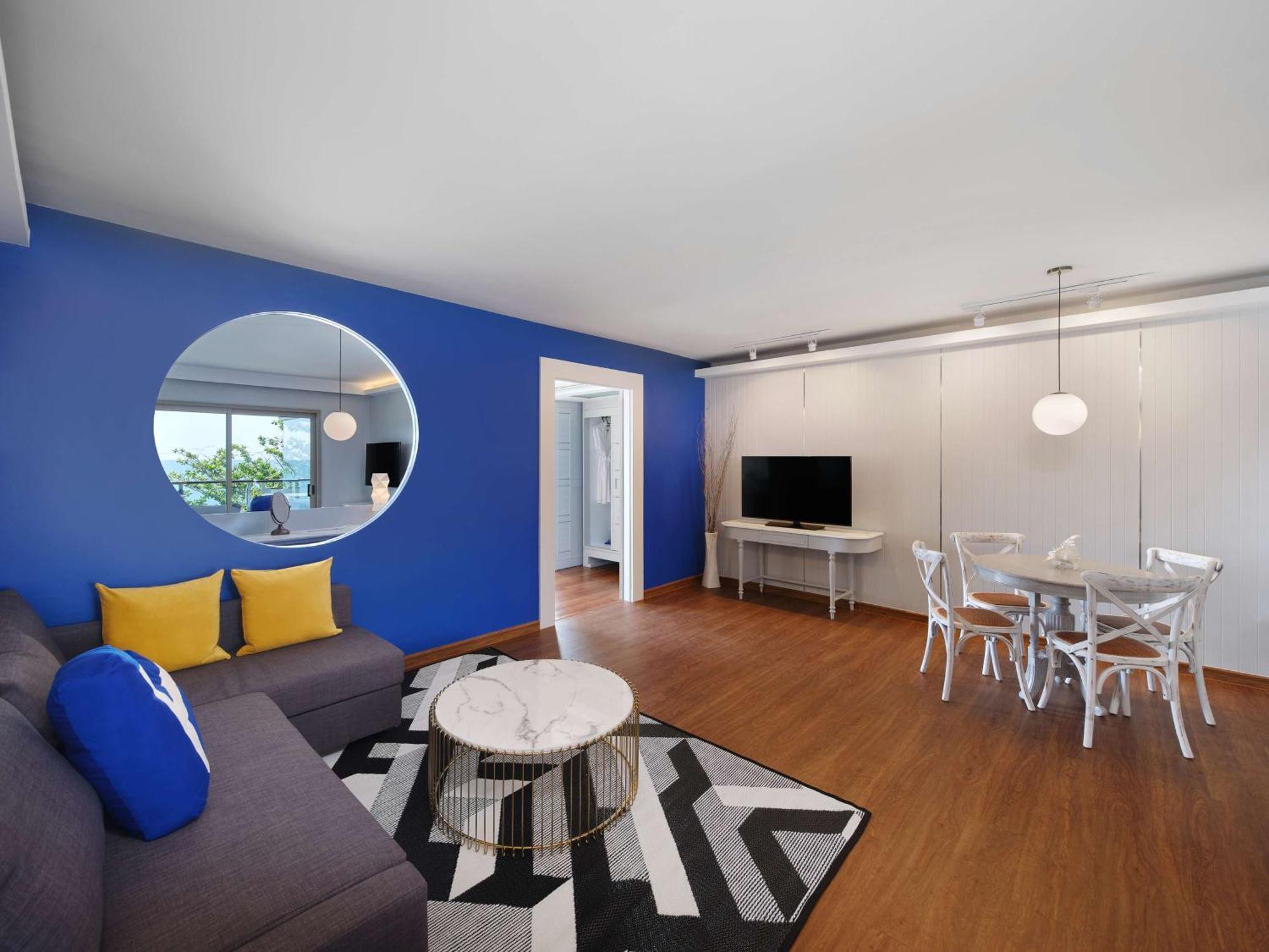 Homm Bliss Southbeach Patong Bagian luar foto
