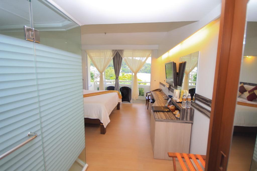 Homm Bliss Southbeach Patong Bagian luar foto